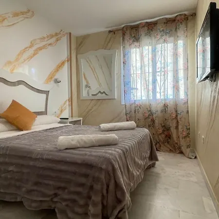 Apartamento Con Vista A La Piscina Apartment *