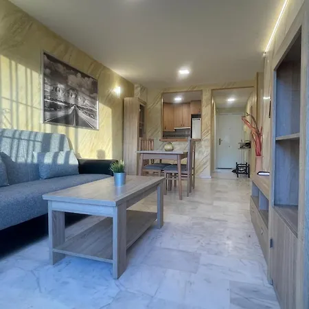 Apartamento Con Vista A La Piscina Apartment Benalmadena