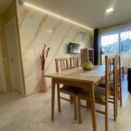 Apartamento Con Vista A La Piscina Benalmadena